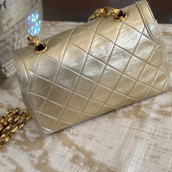 Vintage CHANEL 24k Gold Mini Flap Bag - Picture 4 of 9